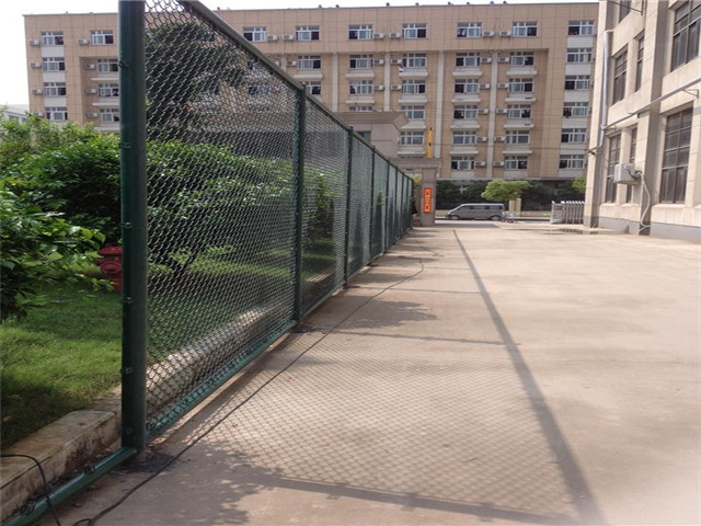 網(wǎng)球場圍網(wǎng)圖片4 網(wǎng)球場圍網(wǎng)圖片4