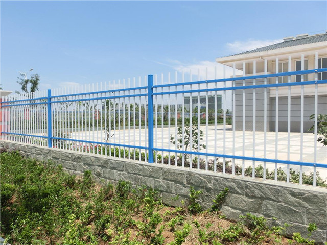 鋅鋼圍墻護欄圖片2 鋅鋼圍墻護欄圖片2