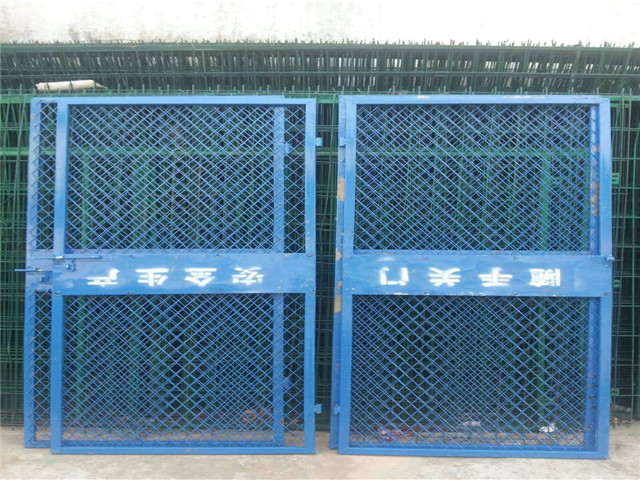 電梯門護(hù)欄 電梯門護(hù)欄